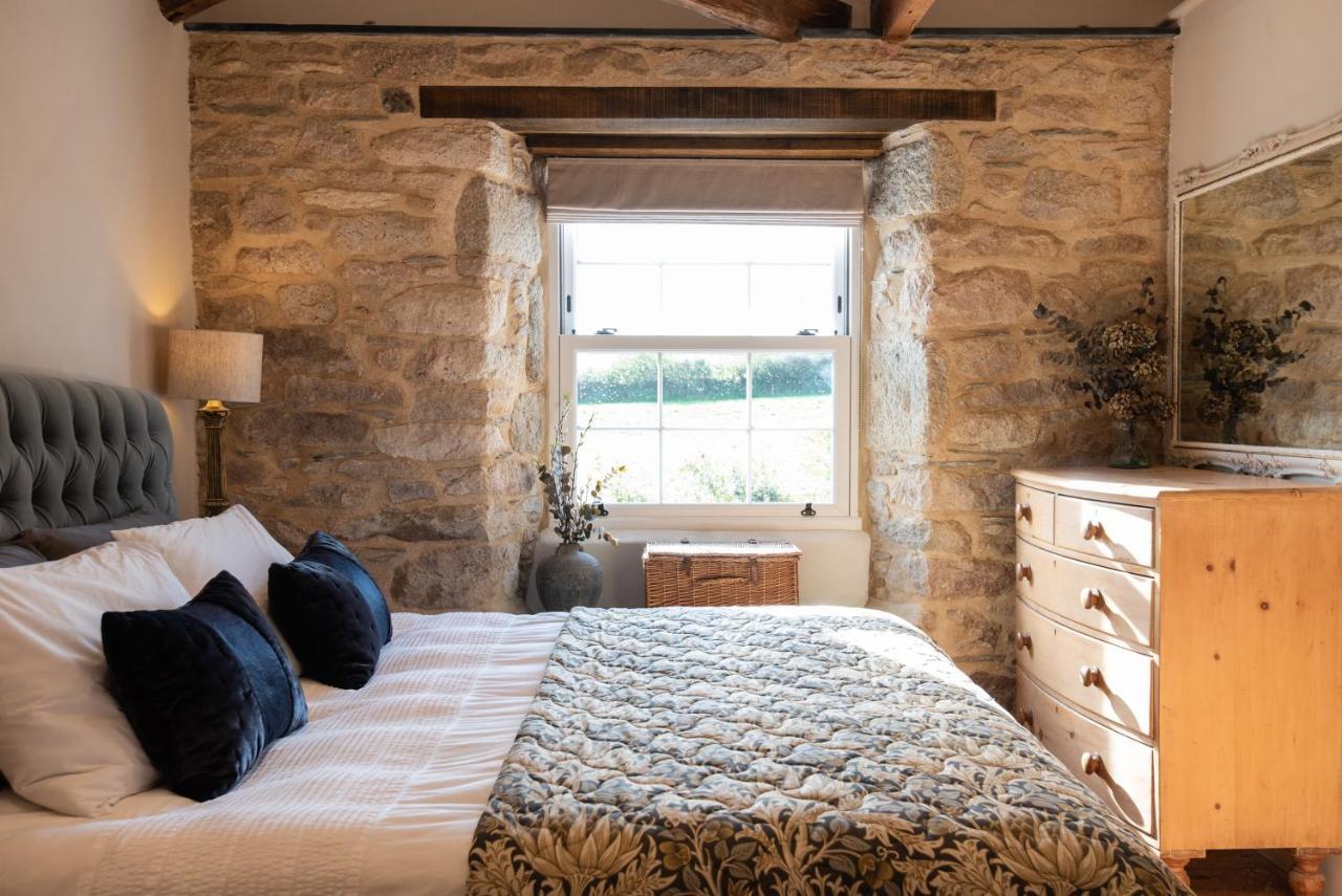 ボドミン Trevidgeowe Farmhouse Bed & Breakfast エクステリア 写真