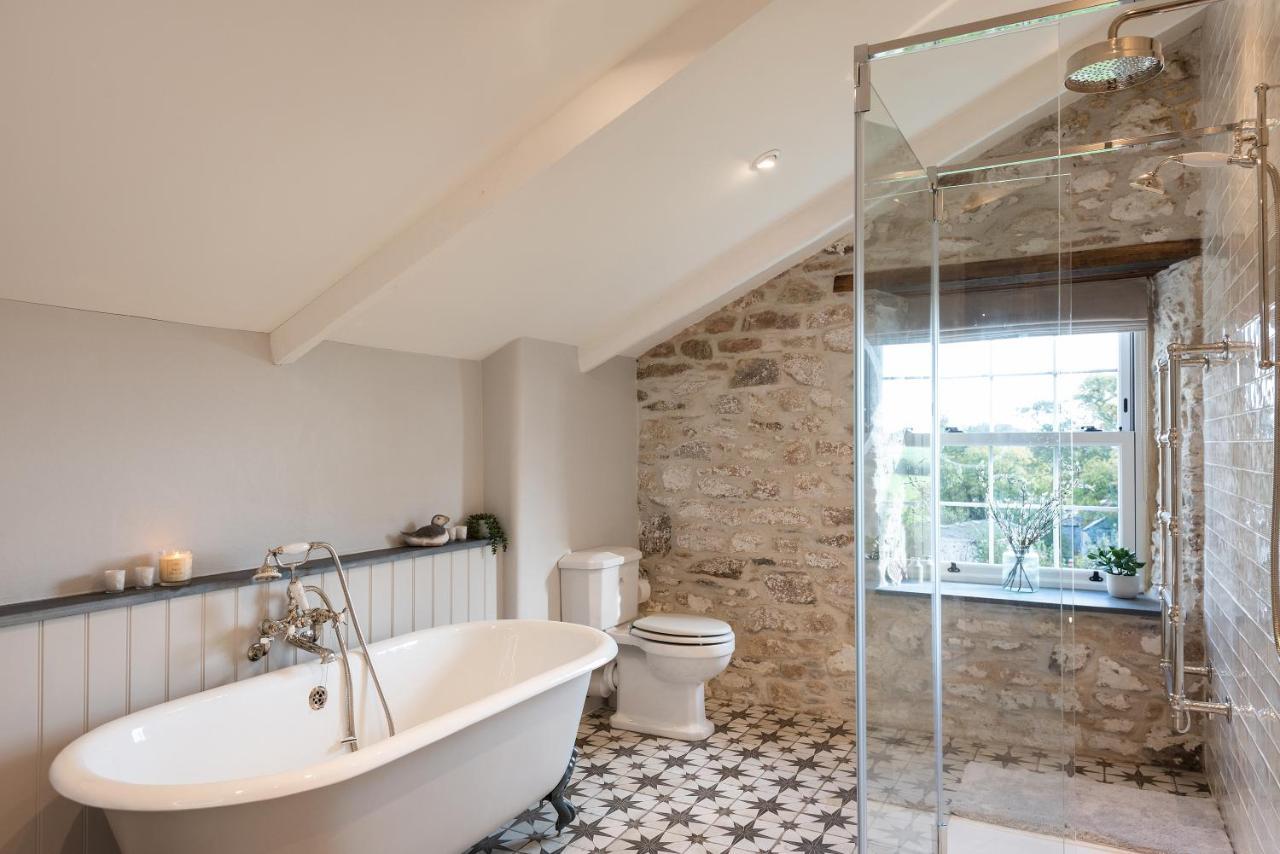 ボドミン Trevidgeowe Farmhouse Bed & Breakfast エクステリア 写真